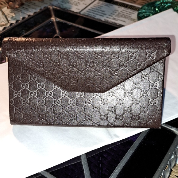 Gucci Brown Sunglasses Case - Picture 1 of 8